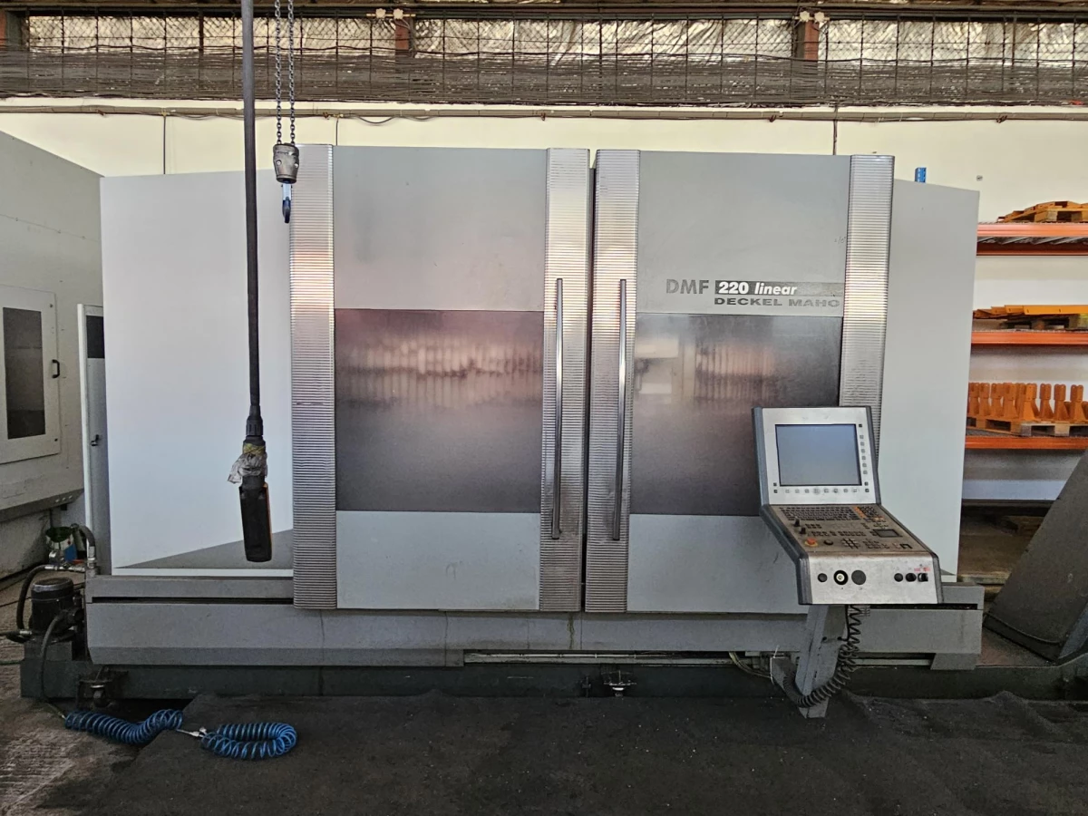Vertical CNC Machining Center